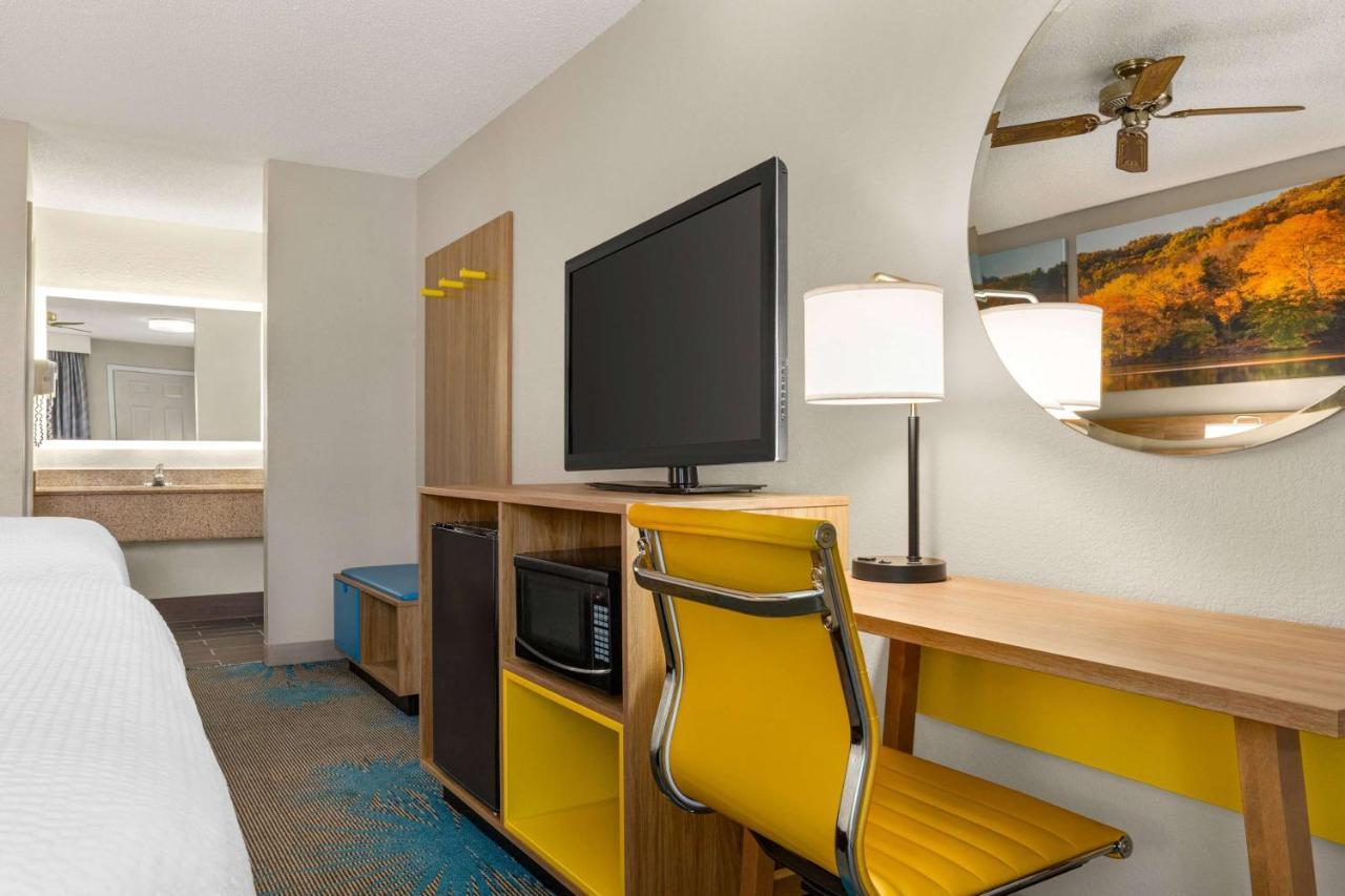 Days Inn By Wyndham Demopolis Εξωτερικό φωτογραφία
